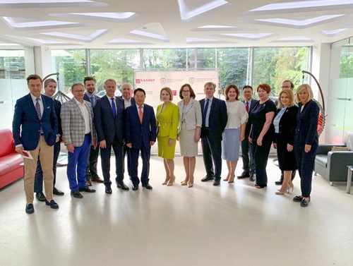 The UNIDO and Russian Government delegation at Technopark Kalibr