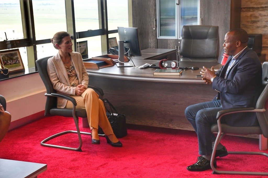 Ebba Lund meets with Konza Technopolis board member Charles Kilonzo