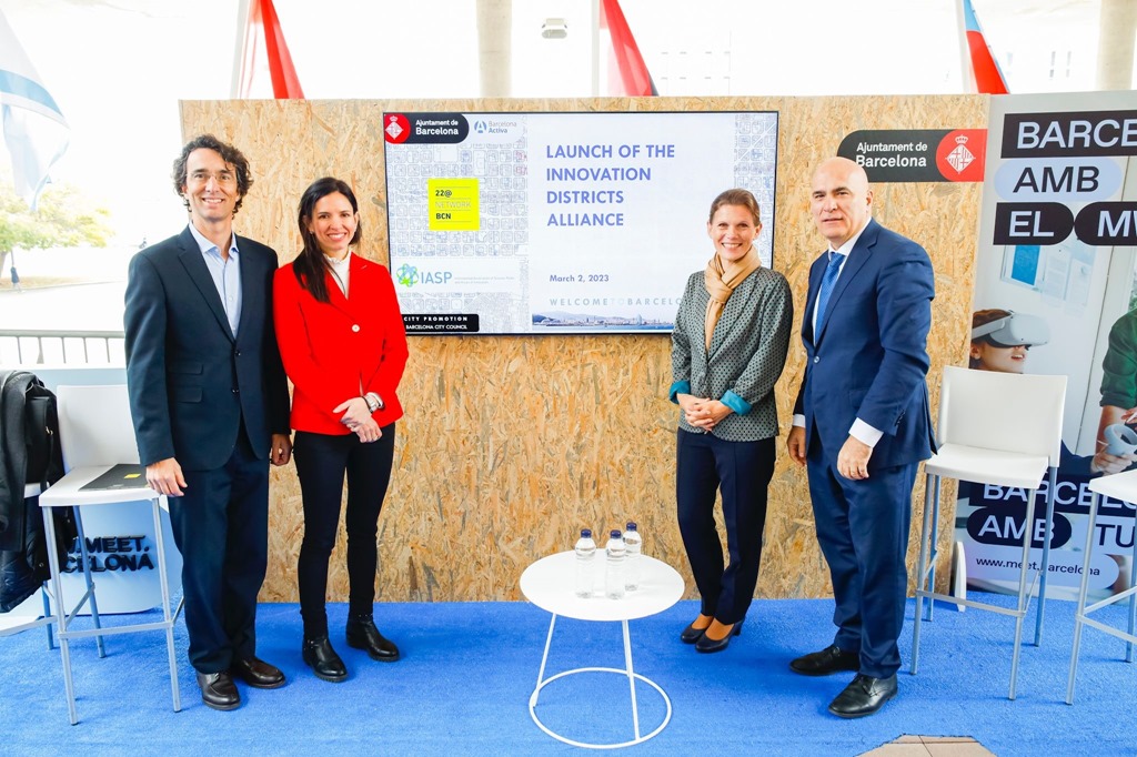 The in person launch with Enrique Urreta (22@), Ebba Lund (IASP), Marta Fernandez (Melbourne Innovation Districts), and Josep Piqué