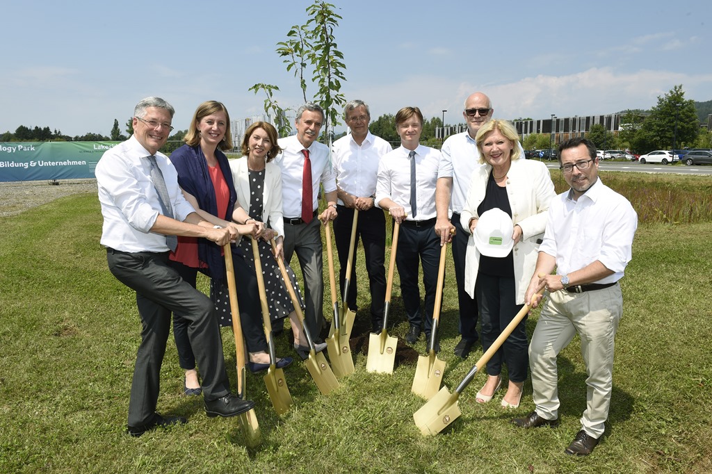 Groundbreaking on phase 5 construction at Lakeside Science and Technology Park