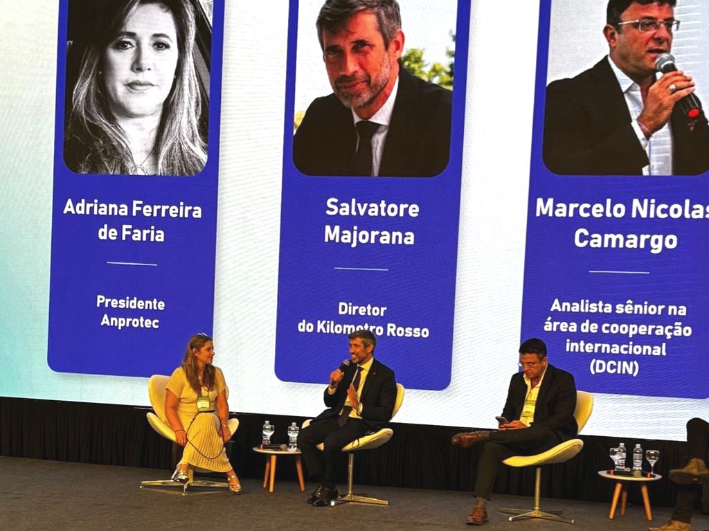 Salvatore Majorana and Adriana Ferreira de Faria at the 2025 ANPROTEC conference