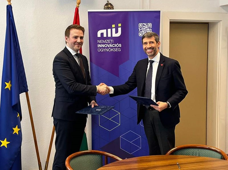 IASP VP Salvatore Majorana with NIA's László Bódis in Budapest, Hungary.