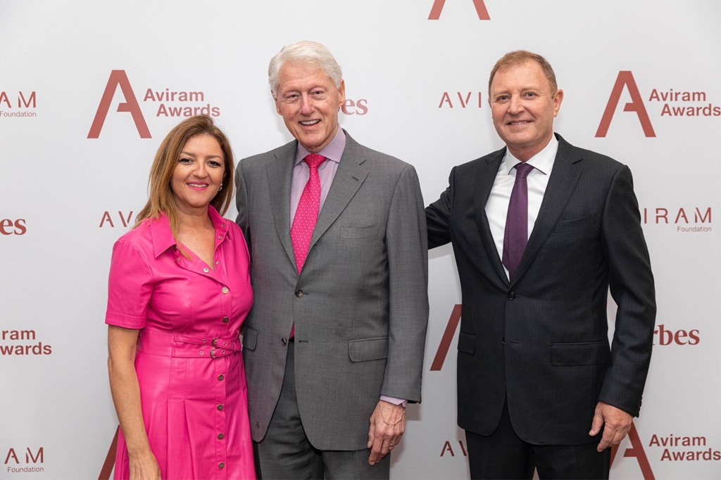 Lamiae Benmahklouf with Bill Clinton and Ziv Aviram