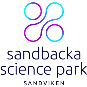 sandbacka-logo_vertical_rgb (002)
