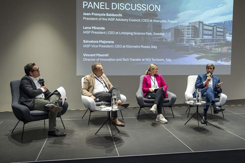 Panel discussion with IASP Board members Lena Miranda, Salvatore Majorana, and Jean-François Balducchi, moderated by Vincent Mauroit