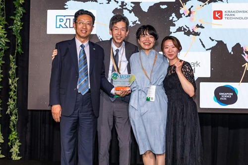 3rd Place - Kyoto Research Park, with IASP President Herbert Chen