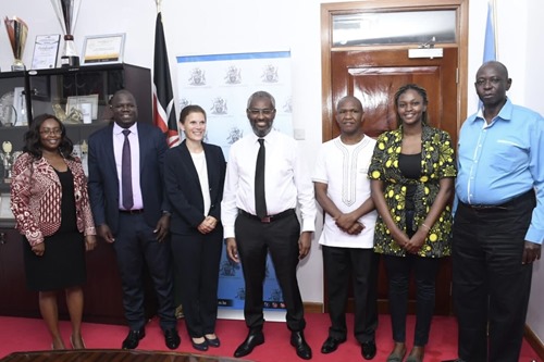 Ebba Lund with the University of Nairobi team