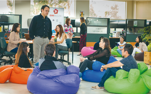 Entrepreneurs at the UTPL Science Park business incubator Prendho