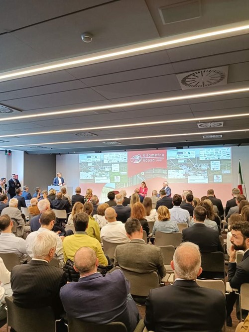IASP Vice President Salvatore Majorana presenting during EP President Roberta Metsola's visit 