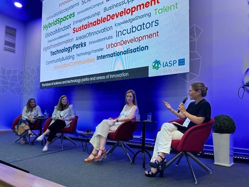 Exploring the future of STPs and AOIs: Adriana Faria (tecnoPARQ Viçosa, Brazil), Carol Stewart (TechParks Arizona, USA), Carina Rapetti (La Salle University, Spain) and Ebba Lund (IASP)