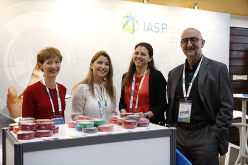 Luis Sanz with Carol, Silvia and Alicia from the IASP team