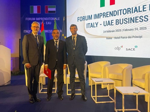 Nicola Bettio, Director of Innovation and Research Ecosystem at SRTIP (L) with Hussain Al Mahmoudi and Salvatore Majorana