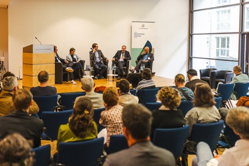 Panel Discussion, Innovation through Cooperation - How Science Parks Shape Cities and Academia